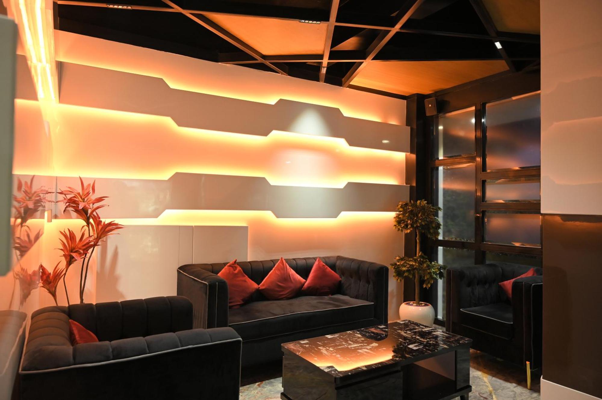 Hotel Trax International Dzsamsedpur Kültér fotó