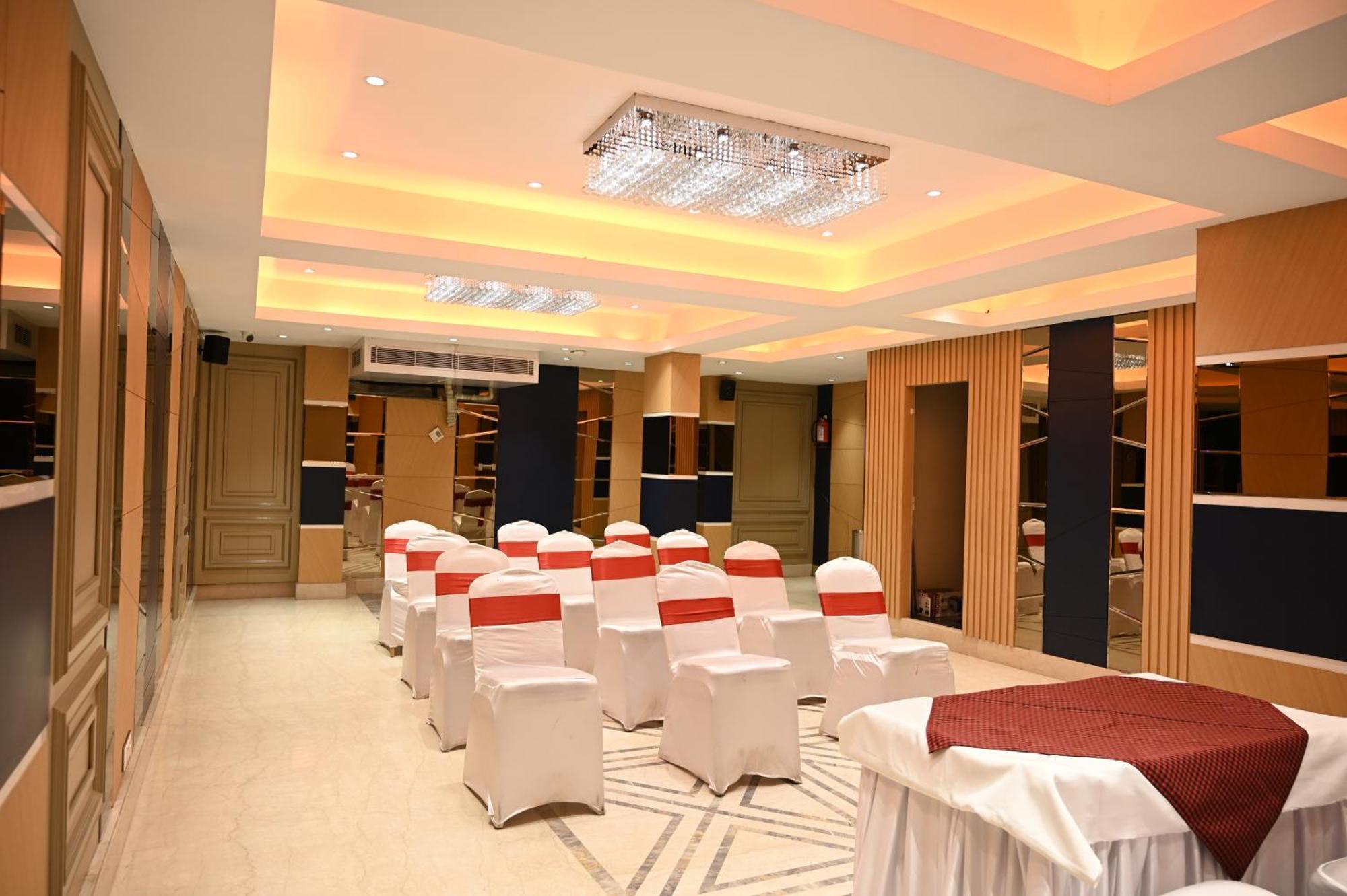 Hotel Trax International Dzsamsedpur Kültér fotó