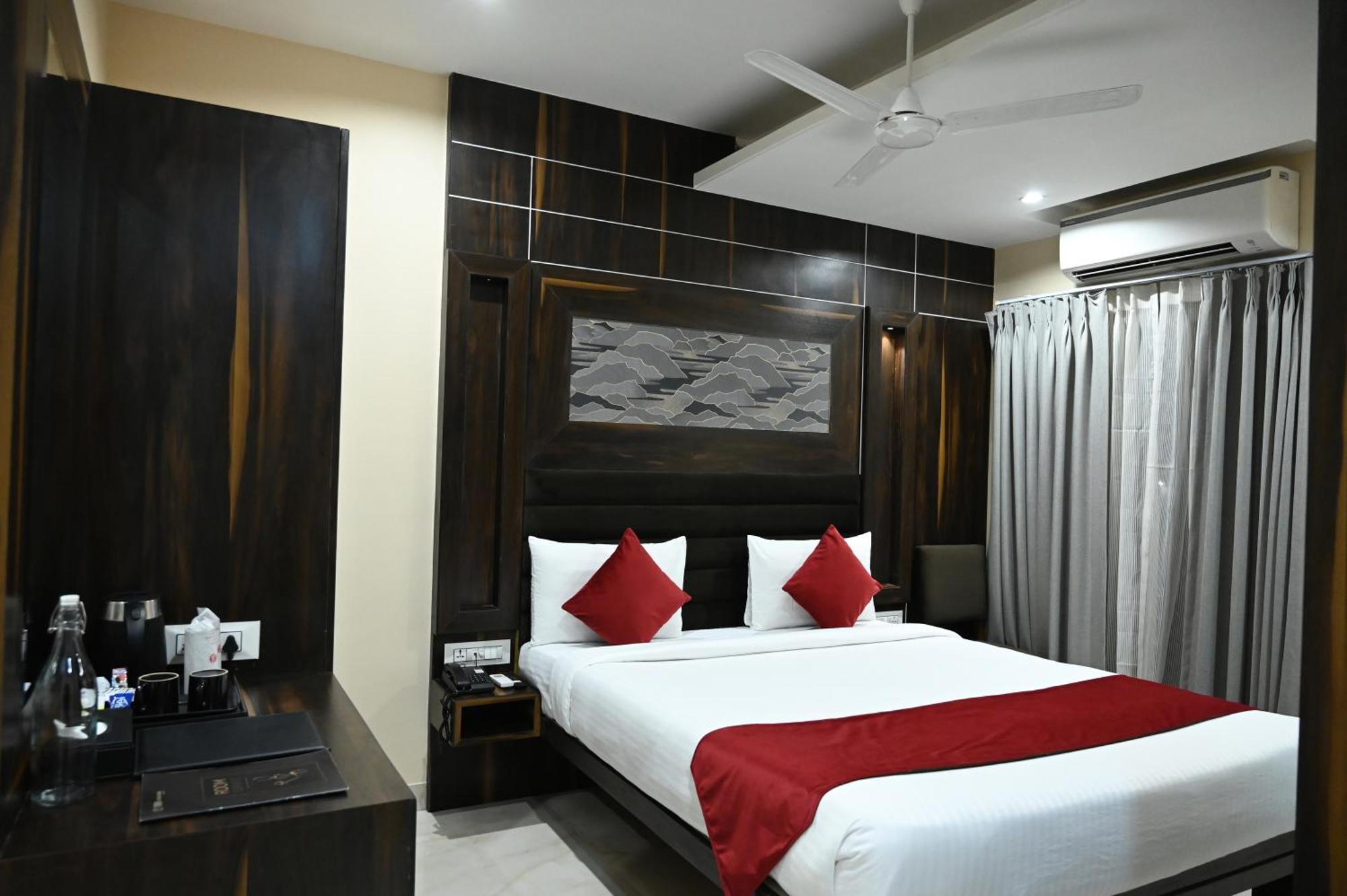 Hotel Trax International Dzsamsedpur Kültér fotó